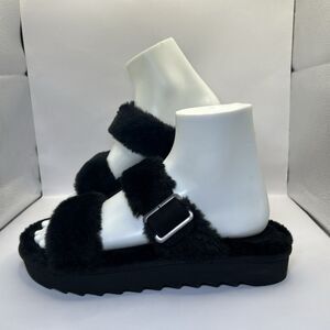 Koolaburra by UGG Women’s 8 Black Fuzzy Platform Sandals Slip On Buckle Slides